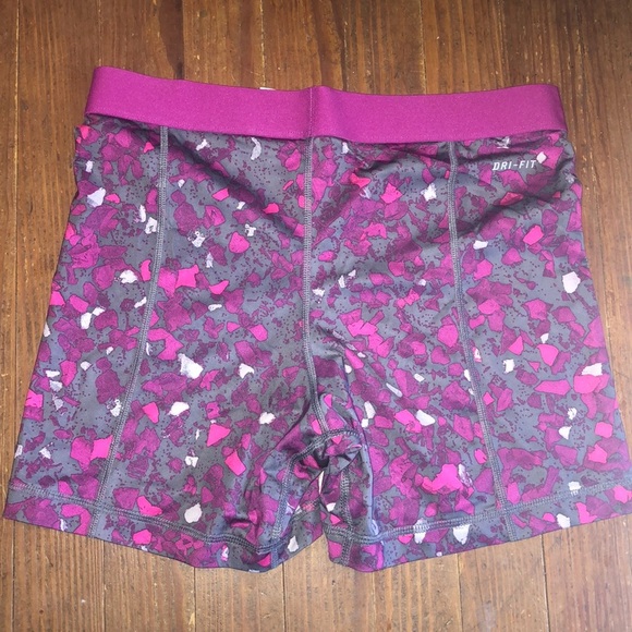 Vintage Nike pro spandex shorts medium - Picture 3 of 3